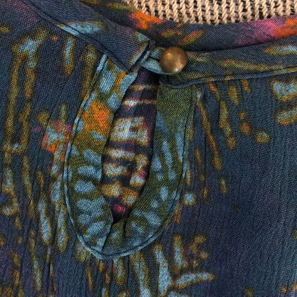 Crop Top - Picture 3 of 3